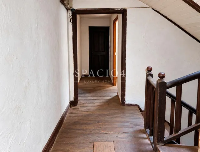 Edificio en venta en Ourense centro con vistas a la Plaza de la Trinidad — 22