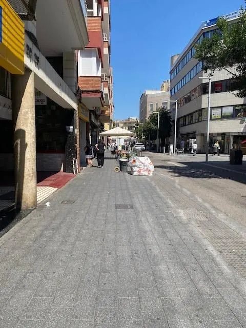 Parking en Av. Generalitat 26 (coche mediano o pequeño) — 20
