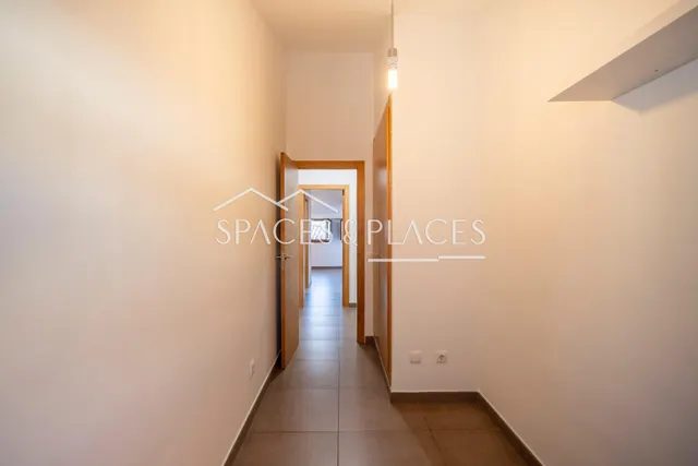 Piso de 2 dormitorios con piscina y garaje junto — 16