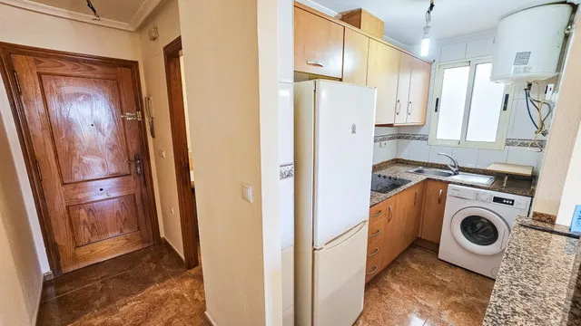 Luminoso apartamento con vistas al mar, 2 piscinas y opción de adquirir garaje — Torrevieja — 5