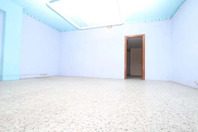 VENTA DE LOCAL COMERCIAL EN EJEA — 3