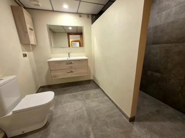 Exclusiva vivienda a estrenar en Castellón sin muebles — 42