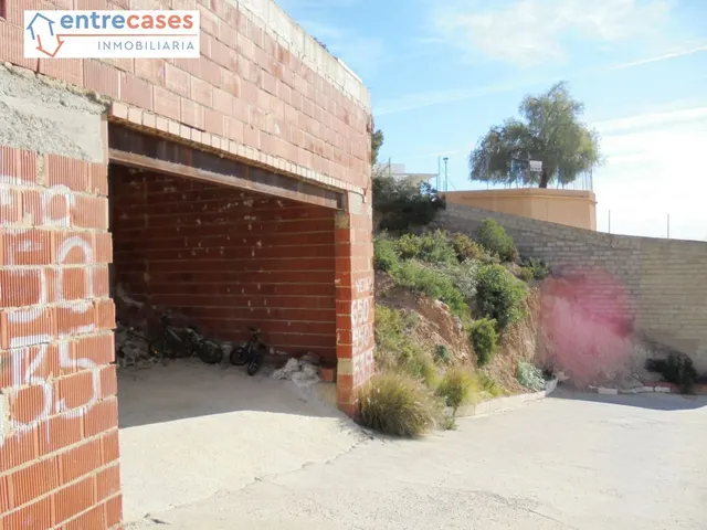 PARCELA EN URBANIZACIÓN LA PAZ — 2