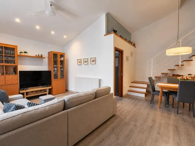 Vivienda esquinera con garaje — 6