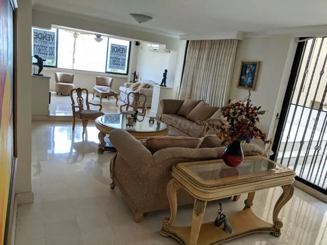 Venta de Apartamento en Barrio Castillogrande - foto 3