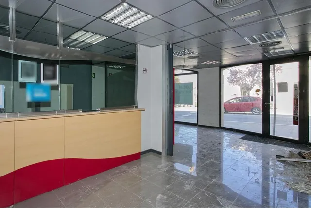 Local comercial 314m² en venta - Cataluña — 6