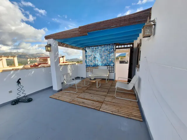 Chalet pareado con amplia parcela y grandes posibilidades de ampliación en Castalla internacional — 37