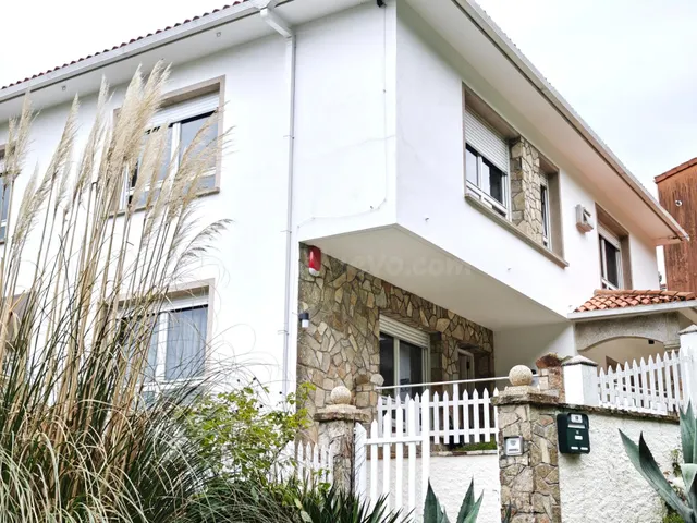 VIVIENDA CON MUCHO ENCANTO EN ZONA TRANQUILA - foto 2