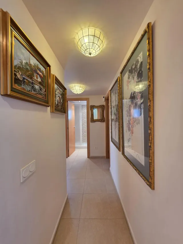 PISO 3 habitaciones A 20 M DE LA PLAYA CON PARKING DOBLE Y TRASTERO — 28