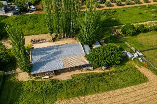 MAGNÍFICA FINCA RÚSTICA CON EDIFICACIÓN EN MONACHIL
