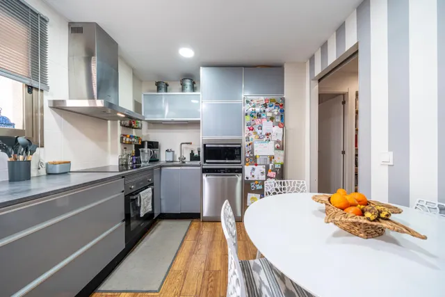 Piso de 3 habitaciones con espectacular terraza de 60 m2 en Coll d’en Rabassa — 8
