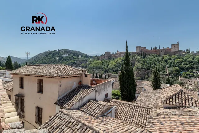 CASA CON VISTAS PANORÁMICAS A LA ALHAMBRA