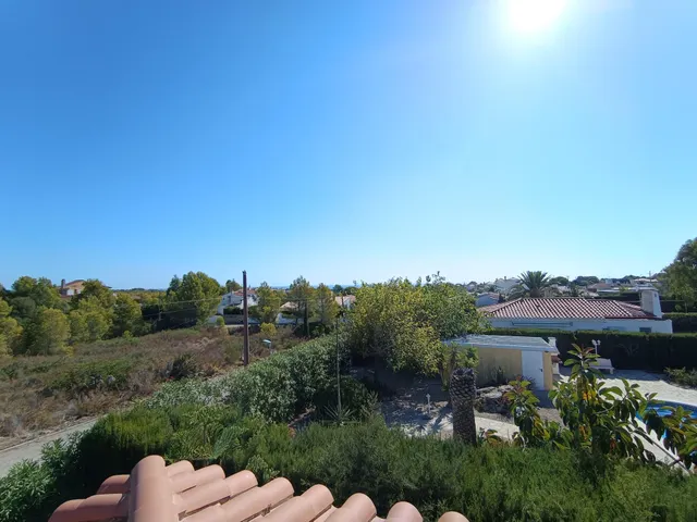 Exclusiva villa reformada y moderna con vistas al mar y montaña, piscina, cocina de verano y apartamento independiente — 36