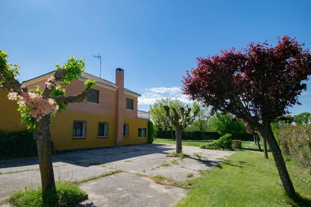 Gran finca con vivienda y merendero en Puente Duero — 9