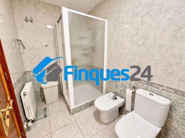 CHALET PAREADO EN VENTA EN SALLENT | 329.000 € — 16