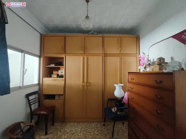 Casa adosada en esquina con dormitorio en planta baja — 16