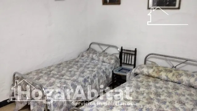 ¡GRAN OPORTUNIDAD! ECONÓMICA Y AMPLIA CASA CON GARAJE — 20
