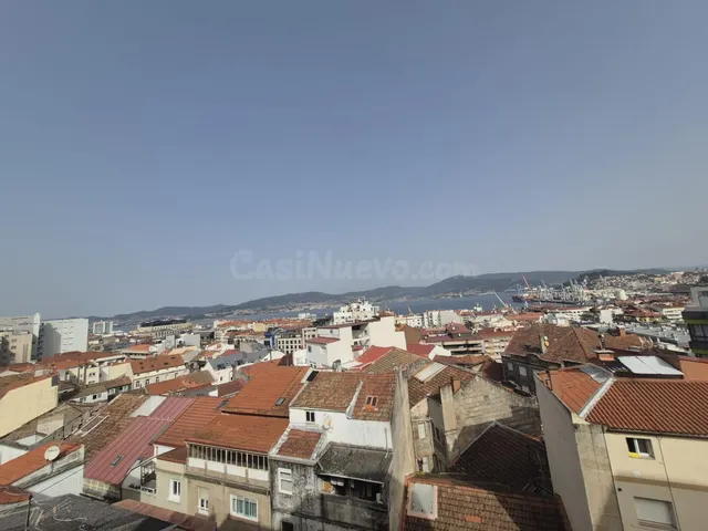 Amplio piso para reformar en calle Lepanto con vistas a la r