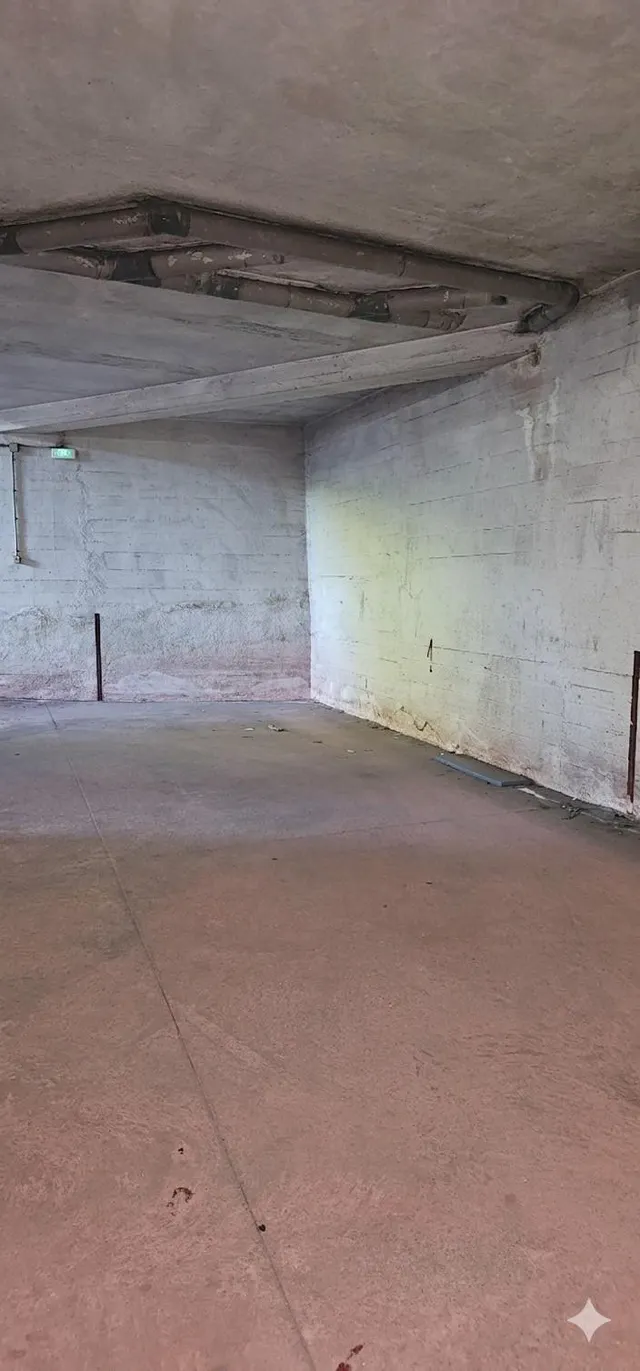 Amplia plaza con capacidad para FURGONETA e incluso PEQUEÑO  - foto 2