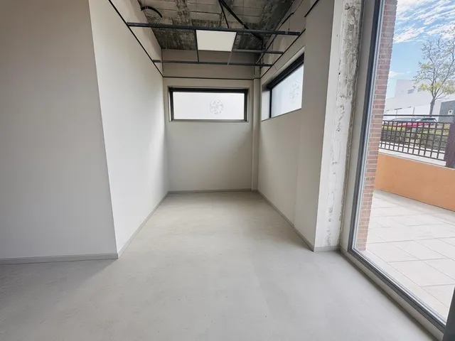 LOCAL COMERCIAL EN VENTA EN SERRALLO – BOLA DE ORO — 9