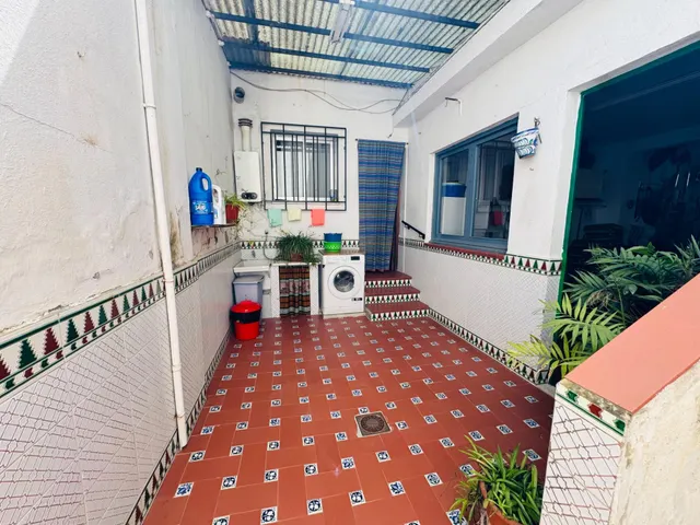 Magnífica casa en venta en Avenida Granada, Pulianas — 13