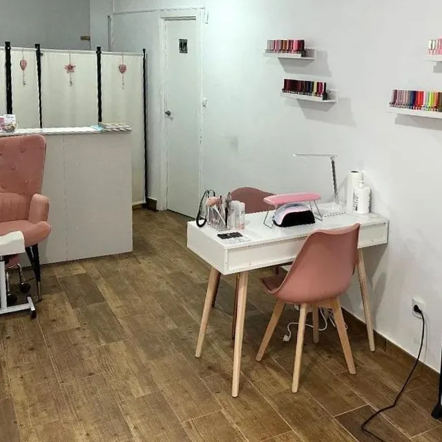 Traspaso de Salón de Uñas en funcionamiento — 9