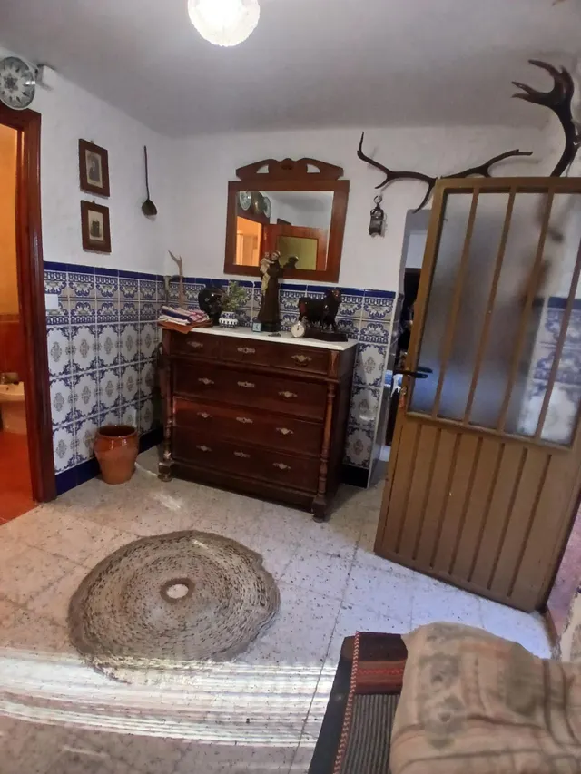 Casa con piscina y jardín. — 14