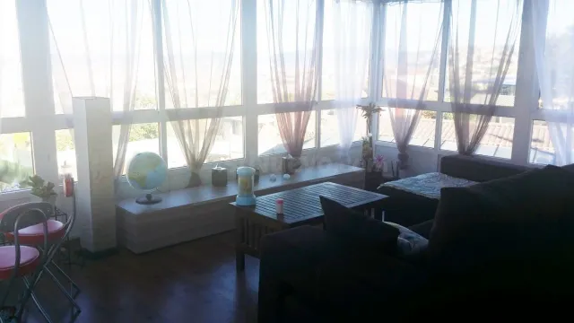 CASA INDEPENDIENTE DE 2 PLANTAS CON INCREIBLES VISTAS A LA R - foto 2