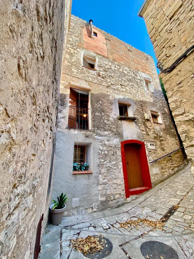 VENTA CASA EN ST. GUIM DE FREIXENET ZONA B. ST. DOMI AMB PAT