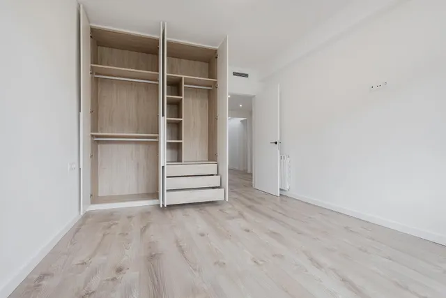 EXCLUSIVO PISO DE 153m2 CON 5 DORMITORIOS — 17
