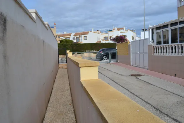 Casa 3 habitaciones 100m² en venta - La Zenia — 42
