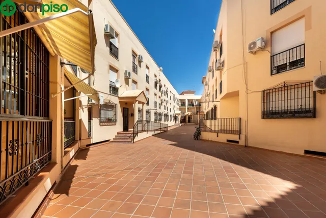Ático Soleado con Gran Terraza en Esquina — 24