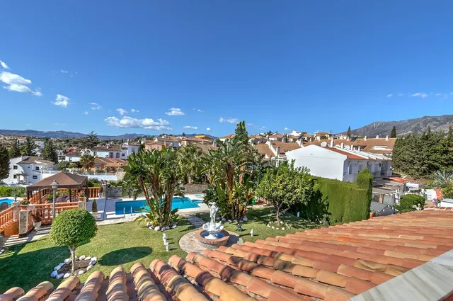 Chalet 4 habitaciones 236m² en venta - Riviera del sol - foto 3