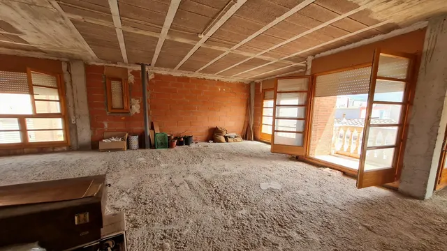 Casa de Pueblo. — 48