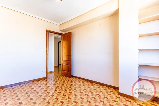✨ ¡amplio piso exterior de 4 dormitorios con ascensor en Carballo por 117.990 €! — 23