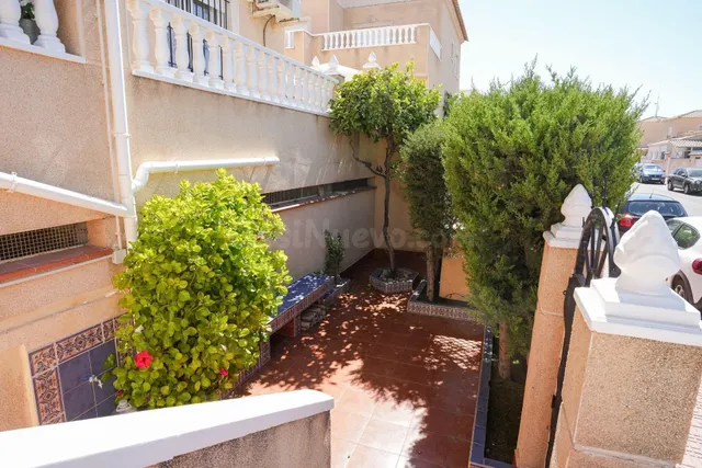 ESTUPENDA VIVIENDA EN PLANTA BAJA CON PISCINA COMUNITARIA — 3