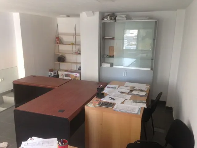 OFICINA DE ALQUILER ZONA ALTA — 6