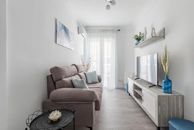 AVC INMOBILIARIO ALQUILA PISO — 27