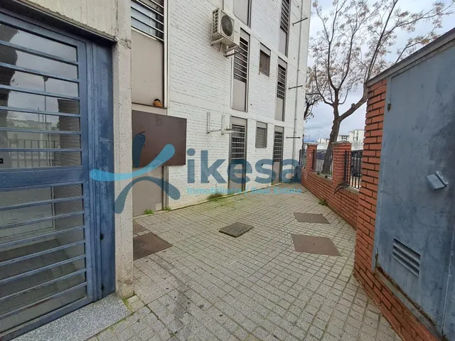 Piso en el Sector Sur. Próximo al campo de futbol . - foto 4