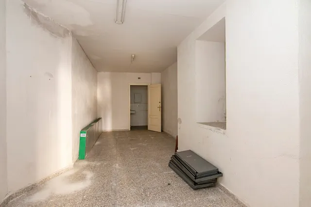 Escpecatcular Casa- Edficicio en el Centro de Baza — 39
