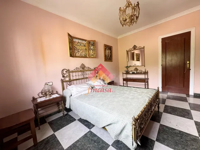 MAGNÍFICO CHALET CON PISCINA MUY CERCANO A RONDA - foto 5