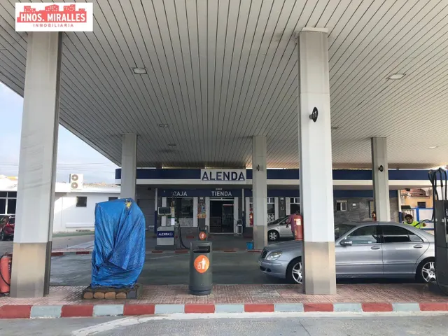 GASOLINERA CON PARCELA, CASA RESTAURANTE EN MONFORTE DEL CID - foto 3