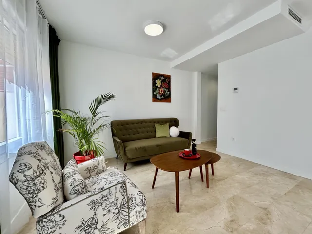 Piso 1 habitación 84m² en venta - Altozano — 34