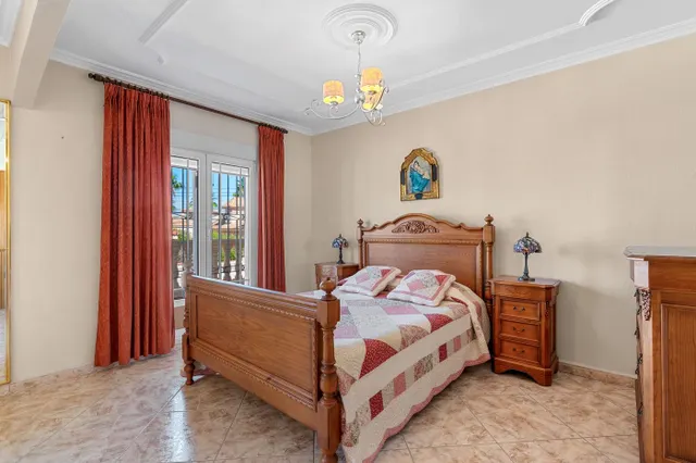 Chalet 7 habitaciones 497m² en venta - Centro de la Ciudad Quesada — 30