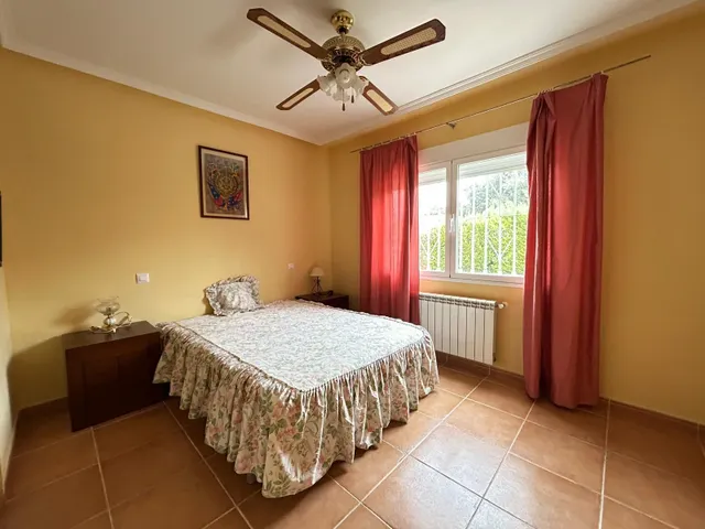 CHALET INDEPENDIENTE EN UNA PLANTA — 8