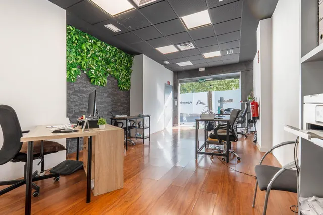 Edificio de 3 plantas destinado a oficinas junto a Centro Comercial Serrallo — 20