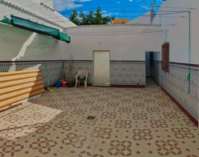 SE VENDE CASA EN EL CENTRO DE PUERTO REAL - foto 4