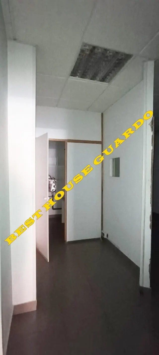 LOCAL COMERCIAL EN GUARDO — 5