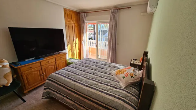 CHALET DUPLEX PAREADO A 500 METROS DE LA PLAYA — 26