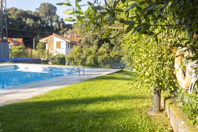 PISO CON BALCÓN, GARAJE Y TRASTERO URBANIZACIÓN PRIVADA CON PISCINA — 36